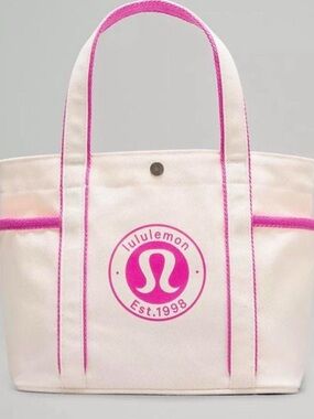 lululemon athletica Cream Tote with Pink Trim and Logo